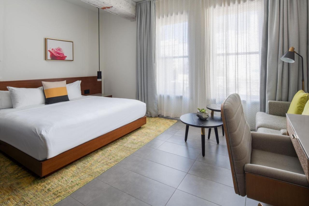The Hi-lo, Autograph Collection Hotel Portland