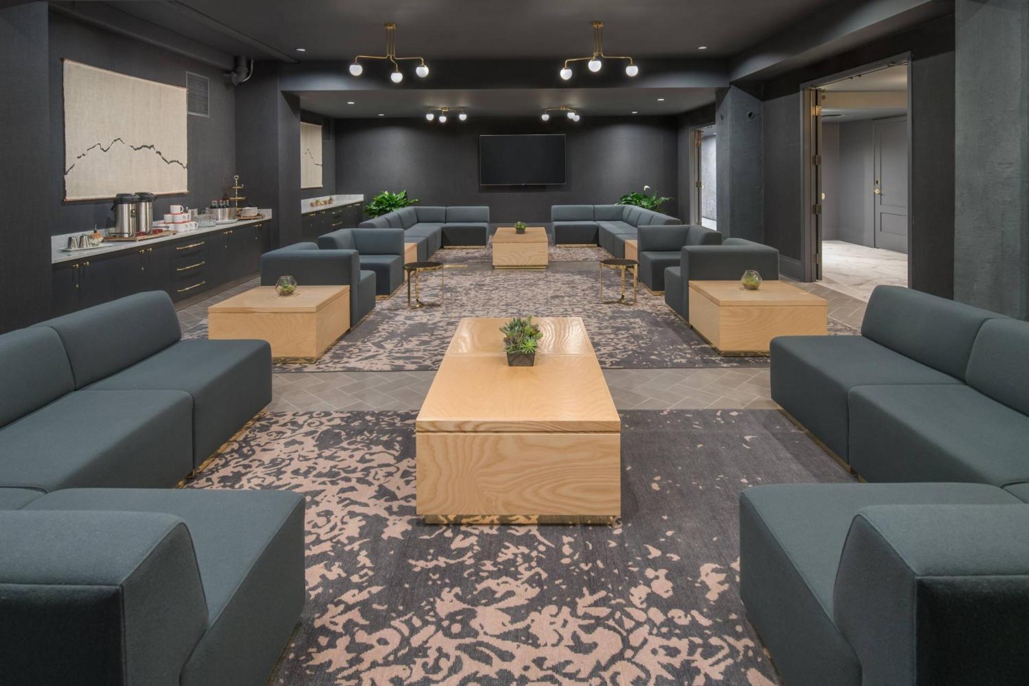 The Hi-lo, Autograph Collection Hotel 4*