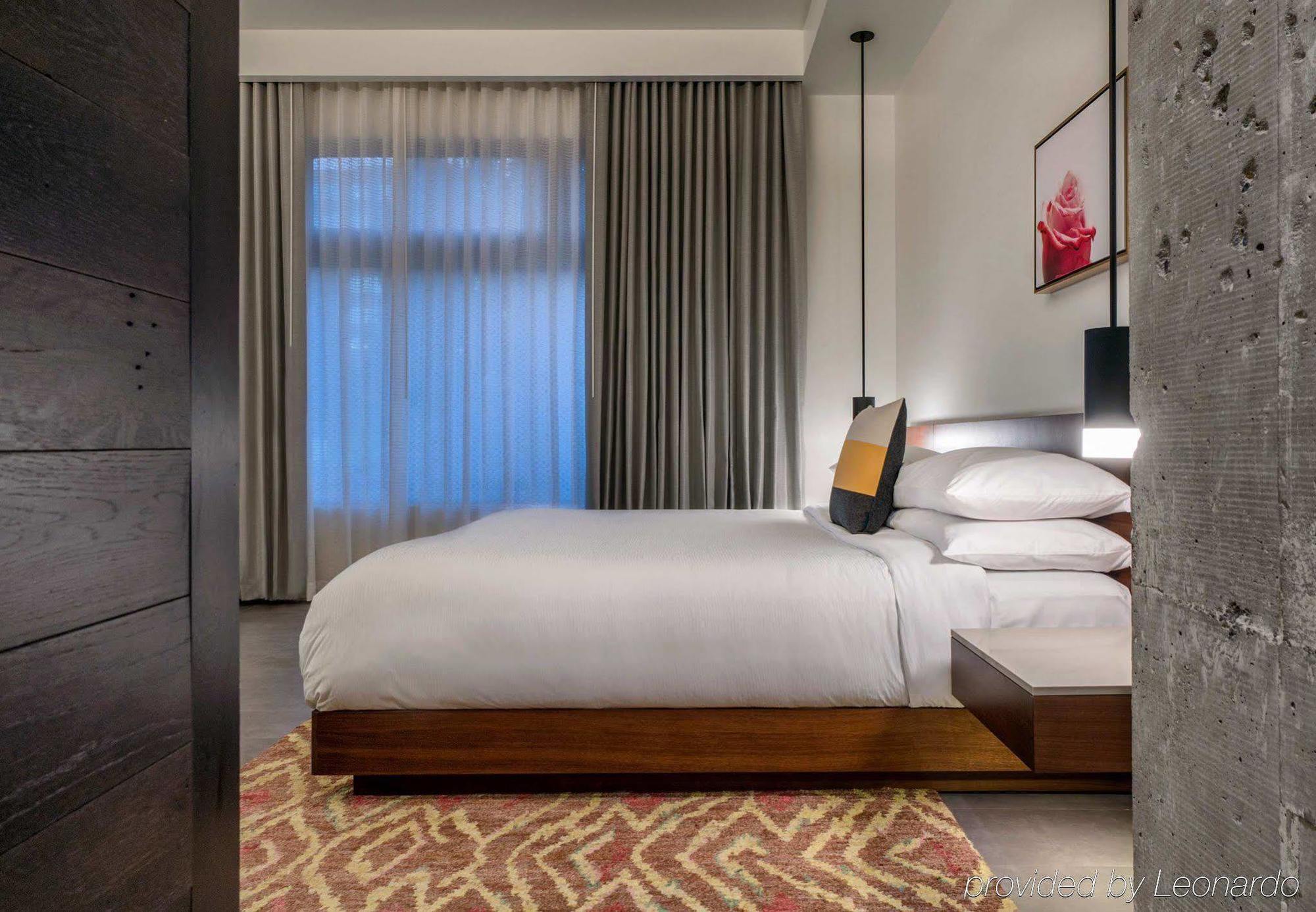 Hotel The Hi-lo, Autograph Collection 4*