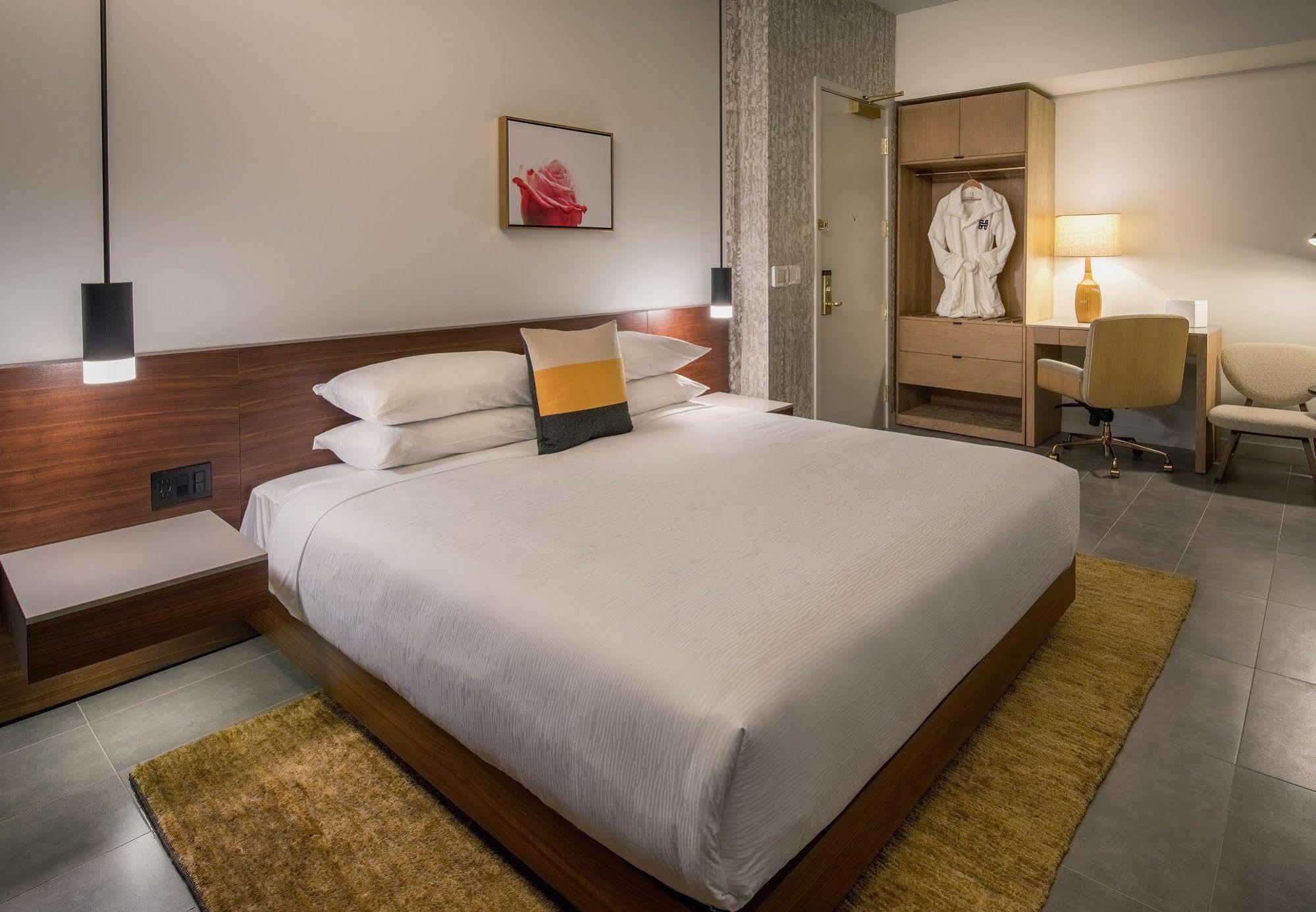 Hotel The Hi-lo, Autograph Collection