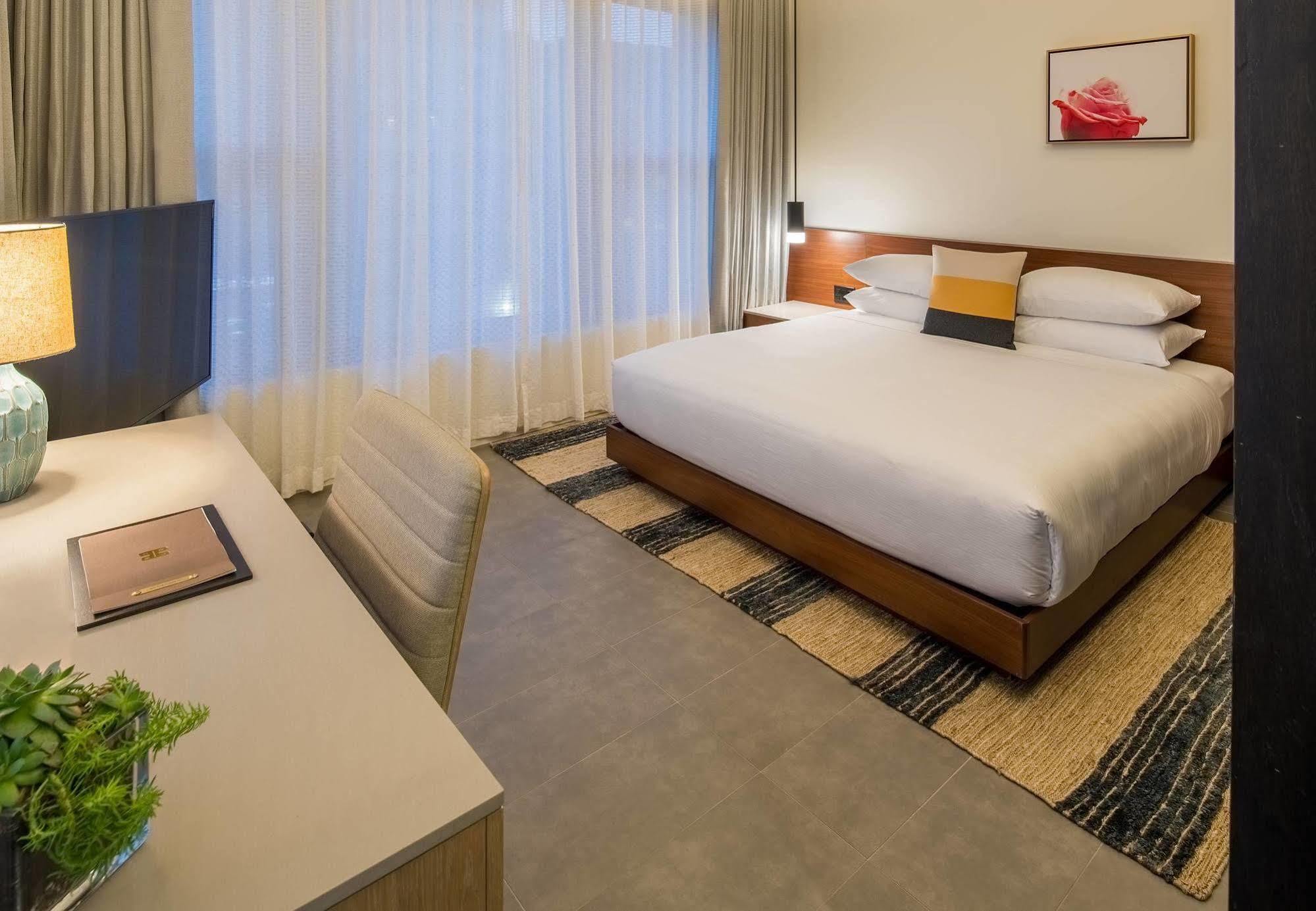 Hotel The Hi-lo, Autograph Collection